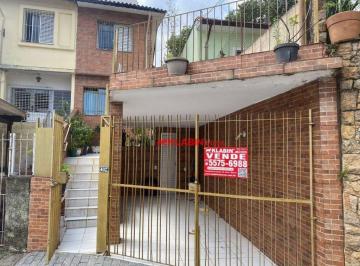 bcc60db3b575d353de24ea9d8136febbf1536ee5 · Sobrado Reformado de 2 Dormitórios com 1 Vaga de Garagem - Edícula/Escritório - Quintal com Espaço G