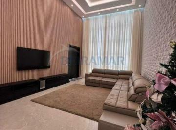 Casa · 500m² · 5 Quartos · 4 Vagas · Casa de Condomínio 5 Quartos, 4 Suítes, Varanda, 4 Vagas de Garagem à Venda na Rua 5 - Vicente Pires