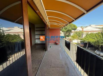 Casa · 150m² · 3 Quartos · 4 Vagas · CASA 03 QUARTOS COM VISTA MAR - JARDIM GUANABARA