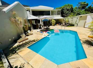 Foto 01 · Aluguel de Casa mobiliada de Luxo em Condomínio na Barra da Tijuca com 6 Quartos e 5 Suítes - Rio de