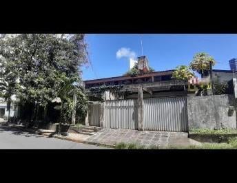 CS957_01.jpg · VENDO OU EXCELENTE CASA NO BAIRRO DE CASA FORTE 