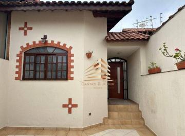 7bd162bb6d250d419beb4fd2f43be5951a3fb544 · Sobrado no Parque Renato Maia, com área gourmet, com 3 dormitórios sendo 1 com suíte