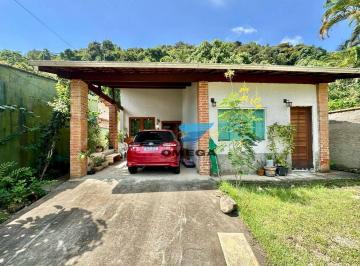 45540429587bbc351de69411ba1f47feb67b9706 · Casa à venda em Condomínio fechado Jardim Albamar no Guarujá I Omega Imoveis