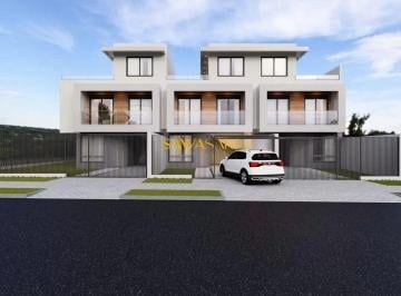 Casa · 144m² · 3 Quartos · 2 Vagas · Sobrado de Esquina com Terreno no Guabirotuba