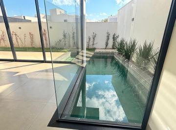Casa · 233m² · 4 Quartos · 3 Vagas · Casa à venda no Condomínio fechado Arts - Uberlândia/MG