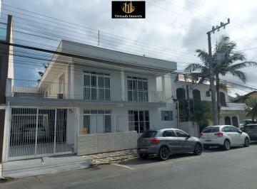 Casa · 383m² · 4 Quartos · 3 Vagas · Casa no Bairro das Nações em Balneário Camboriú