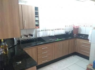 Área de Serviço · Casa térrea com 3 quartos à venda em Jardim Santa Eudóxia - SP