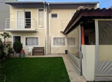 Casa · 200m² · 4 Quartos · 2 Vagas · Casa de vila com 4 quartos à venda em Centro - SP