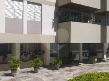 Área de Serviço · Apartamento com 3 quartos à venda em Centro - SP