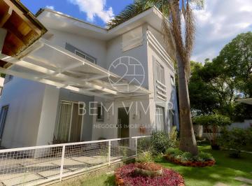 Casa de 6 quartos, Curitiba · Casa Alto Padrão 400m² - 6 quartos (03 suítes) 8 vagas (4 cobertas) 4 lareiras