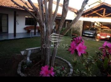 Casa · 354m² · 4 Quartos · 5 Vagas · Casa à Venda em Localização Privilegiada – Santana em São José dos Campos