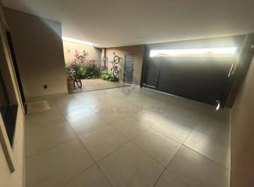 Casa · 250m² · 3 Quartos · 3 Vagas · Casa à venda com 136,09m² de área construída e 03 quartos, sendo 01 suíte no bairro Jardim Independê