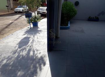 Casa · 220m² · 3 Quartos · 2 Vagas · Casas Residenciais Padrão em Serrana