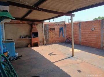 Casa · 200m² · 2 Quartos · 1 Vaga · Casa Residecial Em Jardinópolis