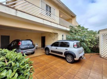 Casa · 250m² · 4 Quartos · 4 Vagas · Casa sobrado à venda com 274,71m² de área construída e 03 quartos, sendo 01 suíte no bairro Planalto