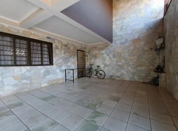 Casa · 250m² · 3 Quartos · 4 Vagas · Casa sobrado para locação e venda e locação no Bairro Parque das Figueiras, em Ribeirão Preto