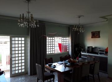 Casa · 131m² · 3 Quartos · 4 Vagas · Casas Residenciais Padrão em Ribeirão Preto