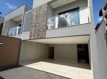 Casa de 3 quartos, Goiânia · Sobrado a venda com 3 quartos suítes no Jardim Atlântico