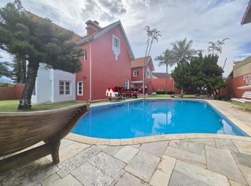 Casa de 4 quartos, Peruíbe · Sobrado Estilo Suiço, em Bairro Nobre de Peruíbe!!! - Frente ao  Mar