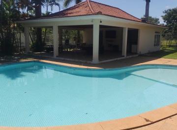 Casa de 4 quartos, Brasília · Alugo casa térrrea na Qd 5 com 4 suítes