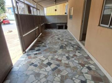 Apartamento de 2 quartos, Rio de Janeiro · Jardim América- Apto Térreo, 2 Qtos, Wc, cozinha, Área de Serviço e Quintal