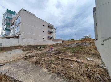 684908_i43747n_68490867aea38f86b56.jpg · Terreno à Venda 375m2 | 15x25m | 1km da Praia da Vila | Financiável | Village - Imbituba/SC