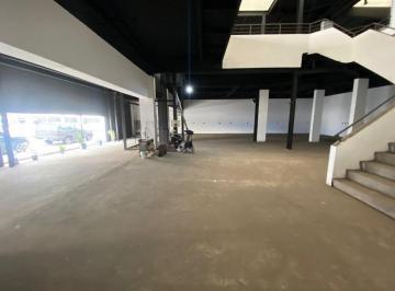 Comercial · 945m² · Galpão Comercial para Locação em Moema, São Paulo-SP 2 Banheiros, 945m² de Área