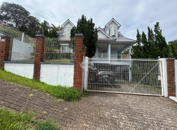 682372_i91f9u9o_68237267b71ac06a8cc.jpg · Casa de 3 dormitórios, com amplo pátio e piscina, no bairro Higienópolis!