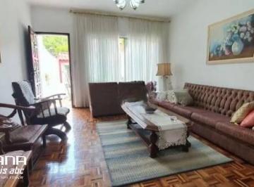 Casa · 210m² · 3 Quartos · 2 Vagas · Sobrado no Bairro Olímpico a Venda