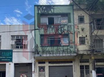 Comercial · 210m² · Vende-se Prédio Comercial em excelente ponto no Brás