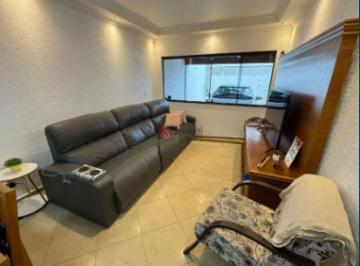 Casa · 240m² · 3 Quartos · 2 Vagas · Sobrado à venda e aluga no Aricanduva com 242 metros.