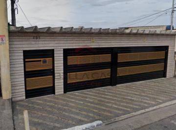 Casa · 270m² · 8 Quartos · 3 Vagas · * Oportunidade Imperdível! Terreno com 3 Casas à Venda na Vila Industrial