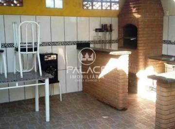 Casa · 110m² · 2 Quartos · 2 Vagas · Casa de rua : Térrea / Residencial / Santa Terezinha