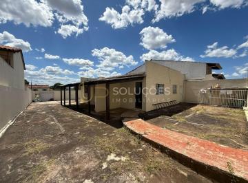 Casa · 140m² · 5 Quartos · 2 Vagas · Casa 5 Quartos (2 Suítes), Lote de 525m2, Casa na Laje | Quadra 04, Sobradinho/DF