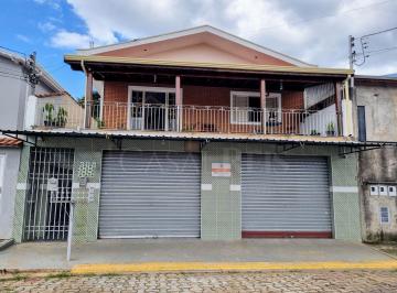 Casa · 260m² · 3 Quartos · 2 Vagas · Casa de 3 Quartos na Zona Leste