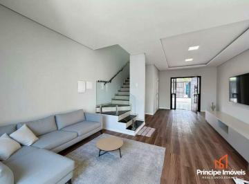 Casa · 127m² · 3 Quartos · 2 Vagas · Casa com 3 quartos no Bom Retiro em Joinville