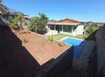 Casa · 200m² · 2 Quartos · Casa com 2 Quartos e Piscina – Conforto e Lazer no Seu Lar
