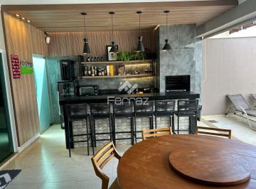 Casa · 260m² · 2 Vagas · Casa à venda, 3 suítes, 2 vagas, Santa Mônica - Uberlândia/MG