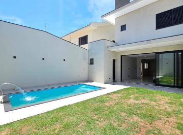 Casa · 180m² · 2 Quartos · 5 Vagas · Sobrado Novo, espaçoso e com piscina em região central