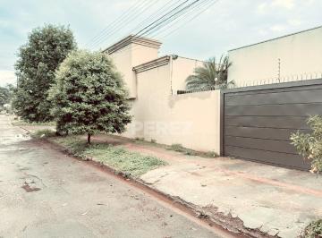Casa · 180m² · 3 Quartos · 1 Vaga · Casa de esquina no Pioneiros