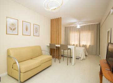 Apartamento · 42m² · 1 Quarto · 1 Vaga · STUDIO REFORMADO - EXCELENTE INVESTIMENTO PARA AIRBNB COM ALTA RENTABILIDADE EM BALNEÁRIO CAMBORIÚ-S