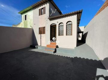Casa · 89m² · 4 Quartos · 2 Vagas · Casa a venda, bairro Alfredo Freire I