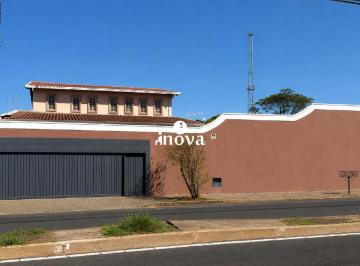Casa · 494m² · 5 Quartos · 4 Vagas · Casa para locação, bairro Mercês 