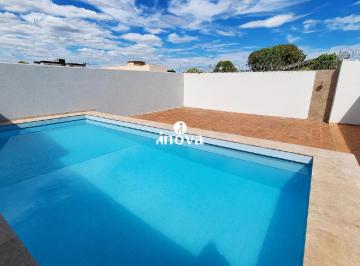 Casa · 225m² · 3 Quartos · 3 Vagas · Casa para locação, bairro Santa Marta.