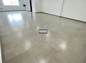 Comercial · 90m² · 4 Vagas · Sala comercial para locação no centro em Bragança Paulista - SP