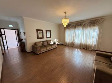 Casa · 311m² · 3 Quartos · 4 Vagas · Casa a venda, Bairro Vila Maria Helena.