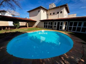 Casa · 385m² · 5 Quartos · 8 Vagas · Casa a venda, Bairro Vila Olímpica