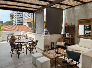 Casa · 300m² · 5 Quartos · 1 Vaga · Casa Triplex Reformada 5 Quartos com Espaço Gourmet e Jardim em Botafogo – 300m²