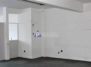 Prédio Comercial / Humaitá · Prédio comercial com cerca de 800m² em Humaitá