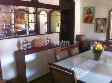 foto 24 · Privilégio Imóveis vende: Excelente casa de rua triplex na Gávea 